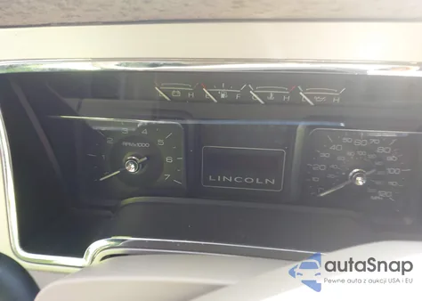 2010 Lincoln Navigator из США, поврежденный, VIN 5LMJJ2J50AEJ10471
